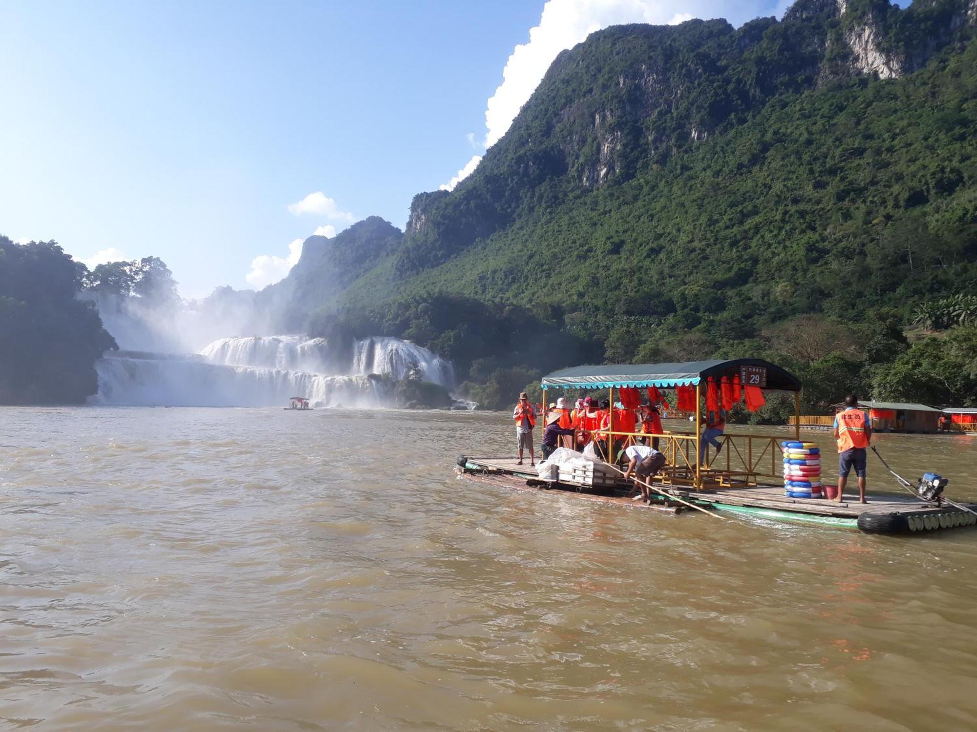 A Sy Ban Gioc Homestay - Nha San Da Co Cao Bang Buitenkant foto