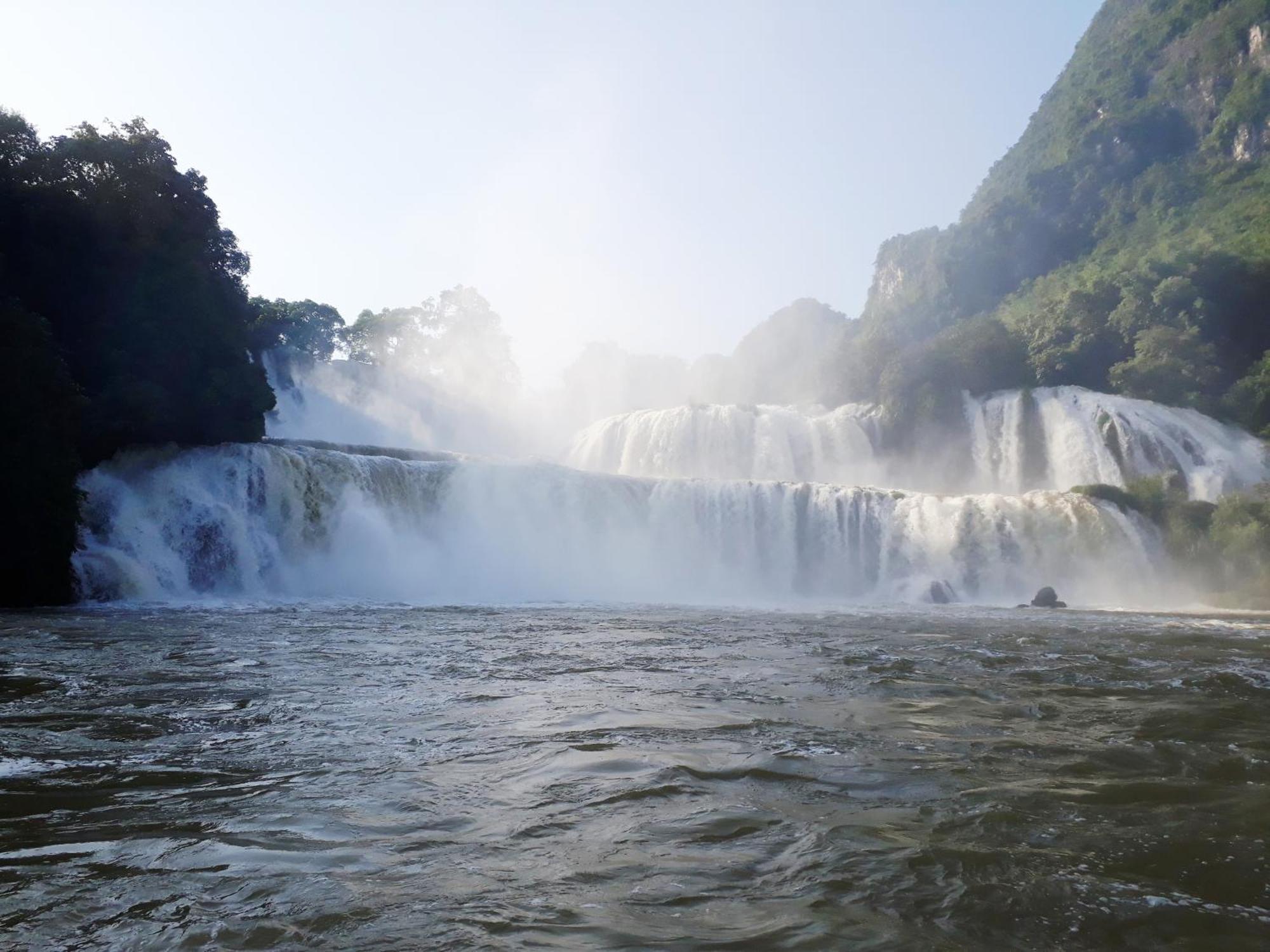 A Sy Ban Gioc Homestay - Nha San Da Co Cao Bang Buitenkant foto