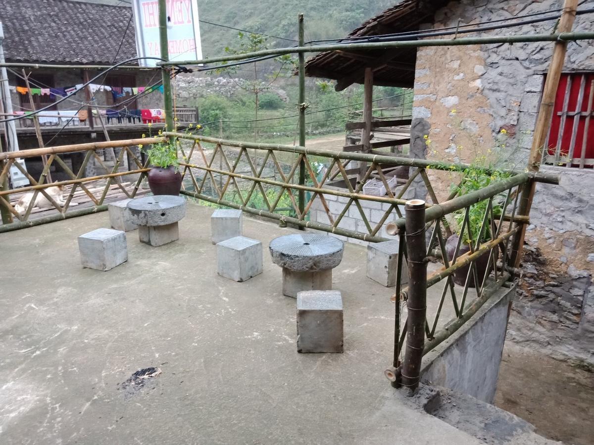 A Sy Ban Gioc Homestay - Nha San Da Co Cao Bang Buitenkant foto